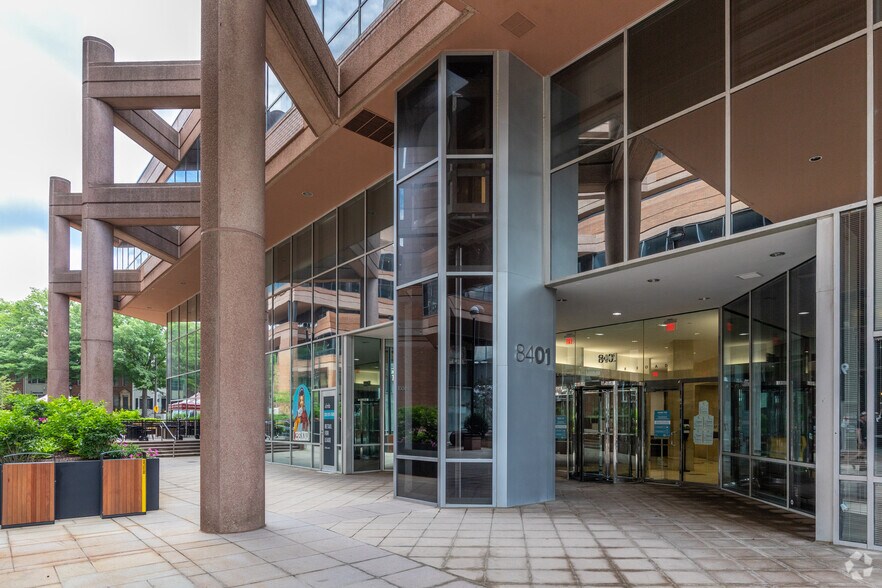 More Photos Of 8405 Colesville Rd, Silver Spring Unknown For Lease