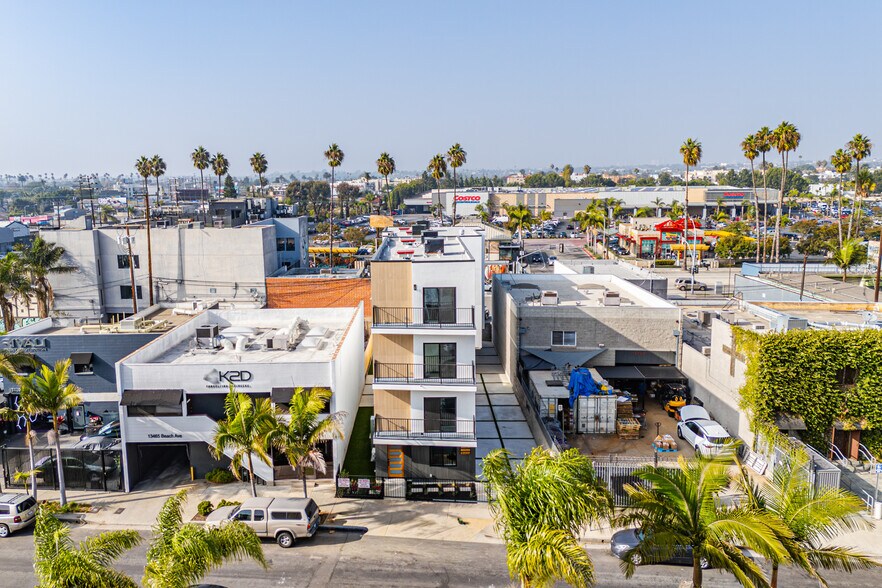 More Photos Of 13461 Beach Ave, Marina Del Rey Multifamily For Sale
