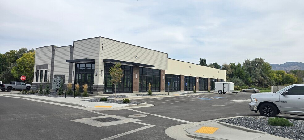More Photos Of 714 W 400 N, Logan General Retail For Lease