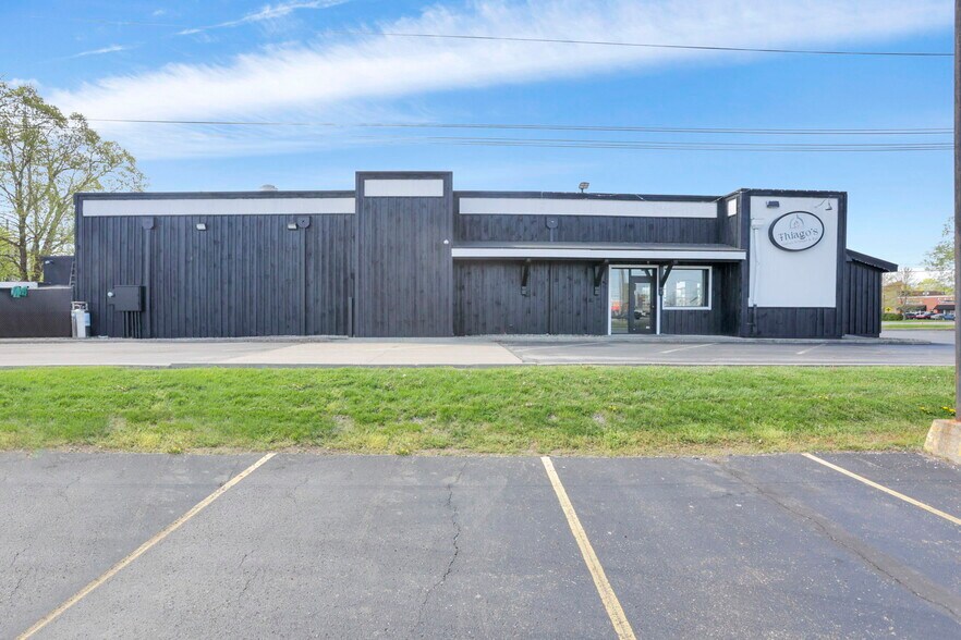 More Photos Of 1122 Hebron Rd, Heath Restaurant For Sale