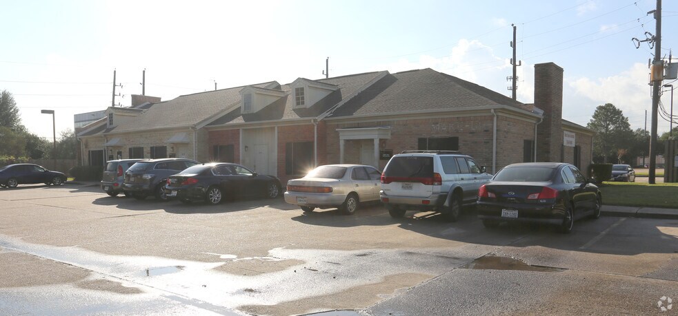 More Photos Of 4654 Highway 6 N, Houston Unknown For Sale