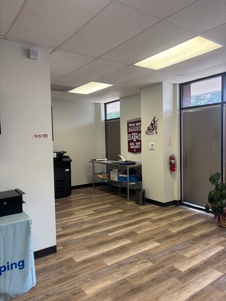 More Photos Of 1101-1105 University Dr E, College Station Medical For Lease