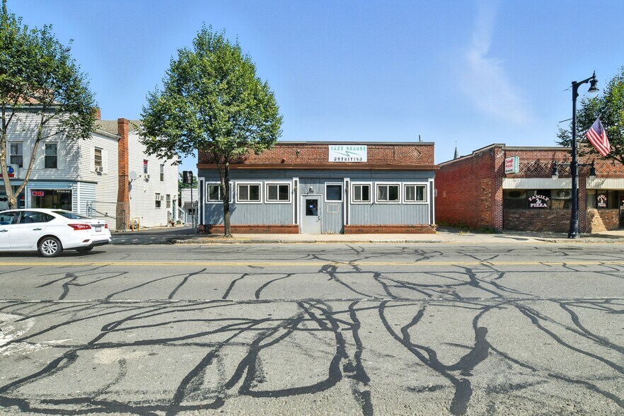 More Photos Of 285 Elm St, Westfield Storefront Retail Residential For Sale