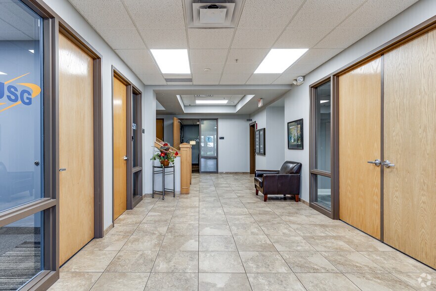 More Photos Of 5985 Rice Creek Pky, Shoreview Office For Lease