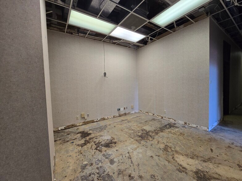 More Photos Of 109 N Main St, Memphis Apartments For Sale