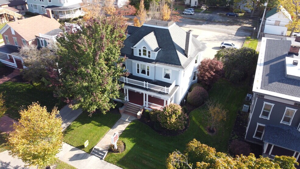 Primary Photo Of 505 N Market St, Wooster Office For Lease