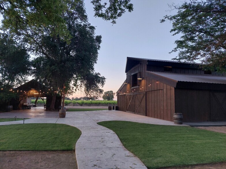 More Photos Of 18896 Grangeville Blvd, Lemoore Specialty For Sale