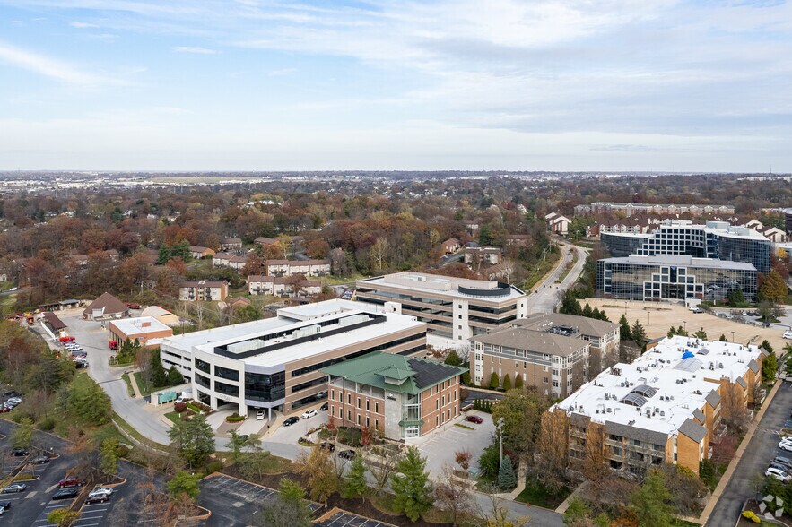 More Photos Of 844 N New Ballas Ct, Saint Louis Medical For Lease