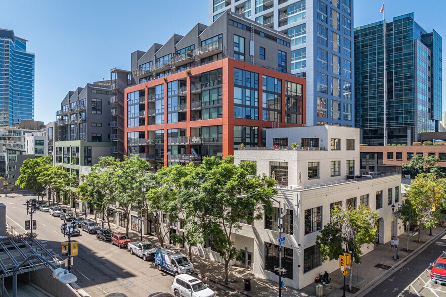 More Photos Of 390 11th Ave, San Diego Apartments For Sale