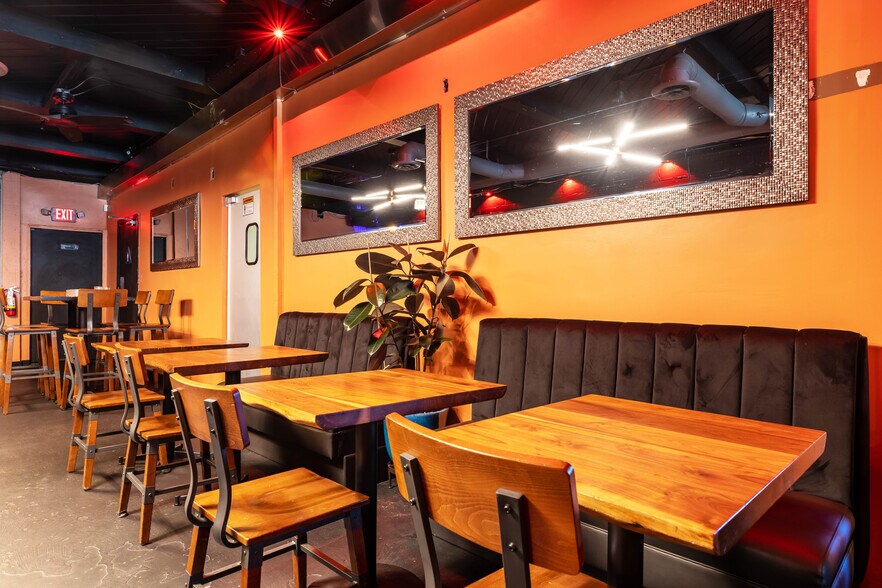 More Photos Of 13484 Washington Blvd, Marina Del Rey General Retail For Sale