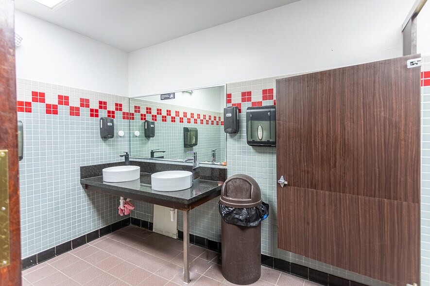 More Photos Of 10419 Hull Street Rd, Midlothian Freestanding For Sale