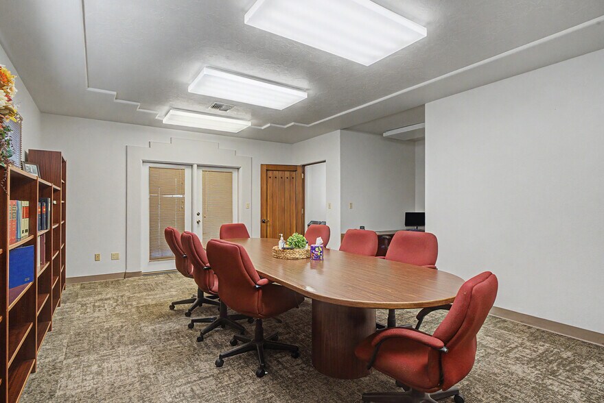 More Photos Of 56 C St NW, Ephrata Office Residential For Sale