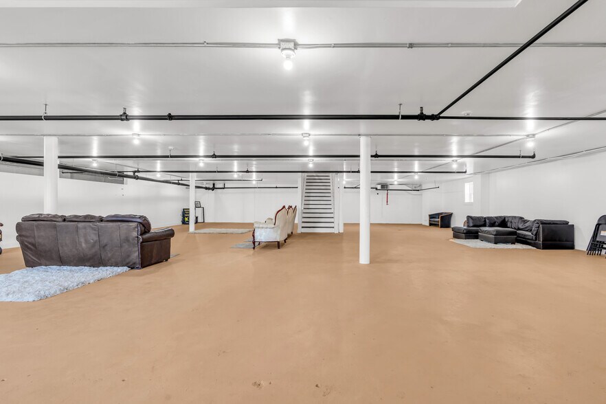 More Photos Of 1 American Legion Dr, Keyport General Retail For Lease