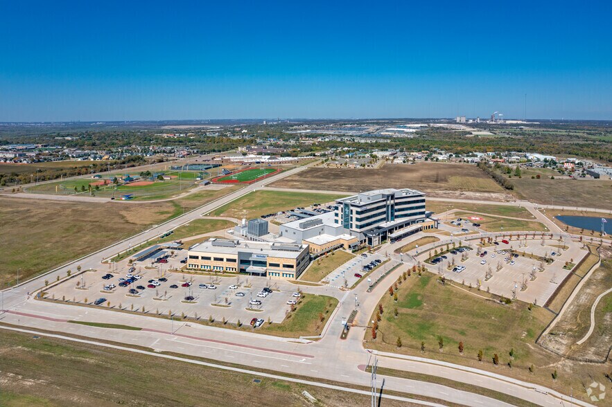 More Photos Of 979 Don Floyd Dr, Midlothian Medical For Lease