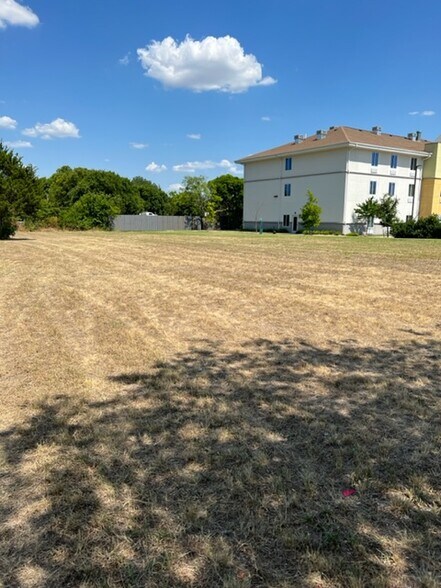 More Photos Of 3528 35E, Lancaster Land For Sale