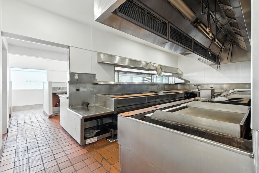 More Photos Of 4355 Sonoma Blvd, Vallejo Restaurant For Lease