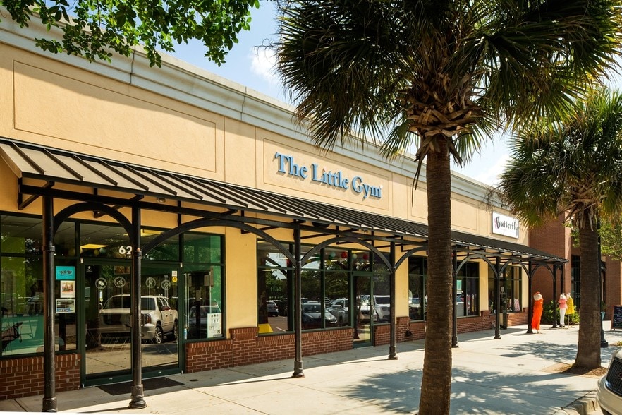 More Photos Of 600 Long Point Rd, Mount Pleasant Unknown For Lease