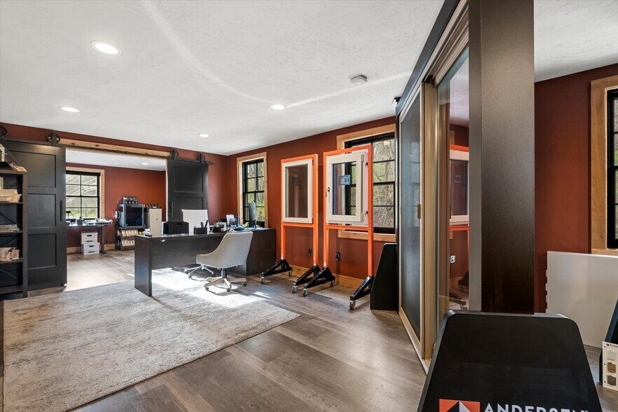 More Photos Of 6339 Old William Penn Highway hwy, Export Showroom For Sale
