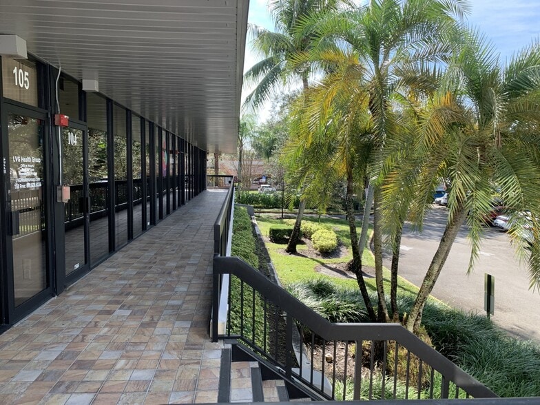 More Photos Of 1860 N Pine Island Rd, Plantation Office For Lease