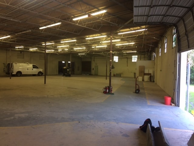 More Photos Of 3511 Walnut St, Jacksonville Warehouse For Lease