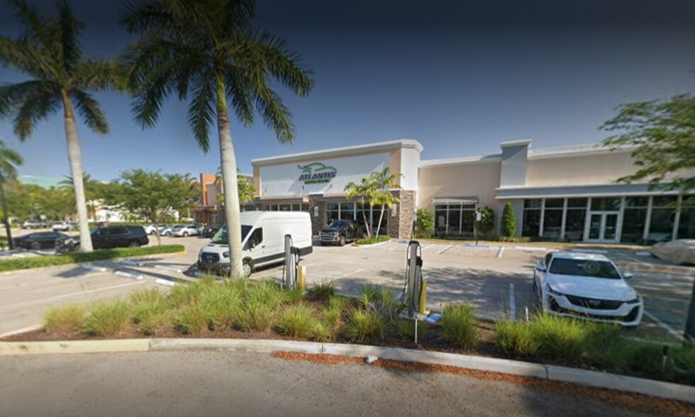 Primary Photo Of 351 Yamato Rd, Boca Raton Freestanding For Lease