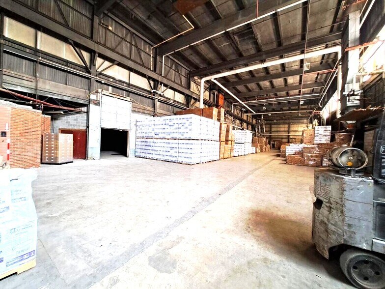 More Photos Of 121 Lincoln Ave, Rochester Manufacturing For Lease