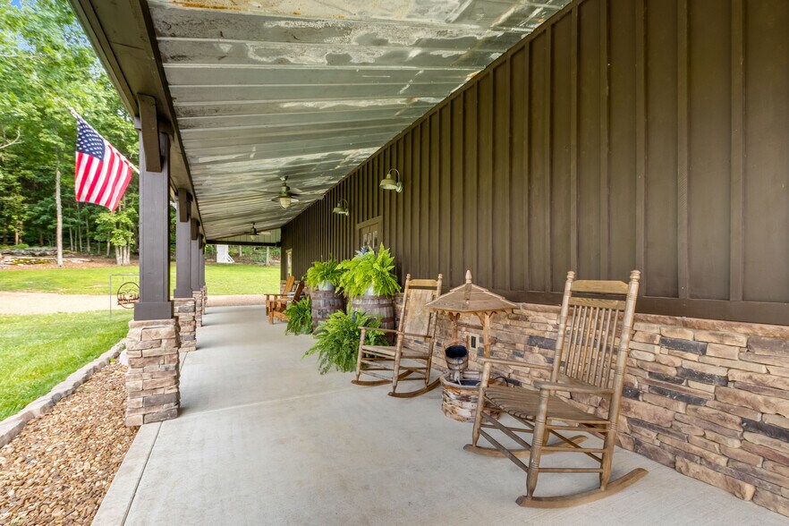More Photos Of 1049 Oregon Rd, Lascassas Specialty For Sale