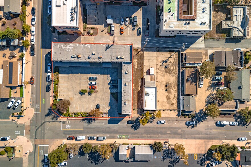 More Photos Of 41920 6th St, Temecula Storefront For Sale