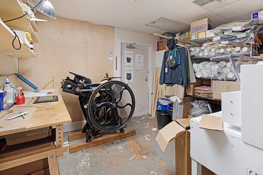 More Photos Of 119 Turner St, Beaufort Storefront Retail Office For Sale