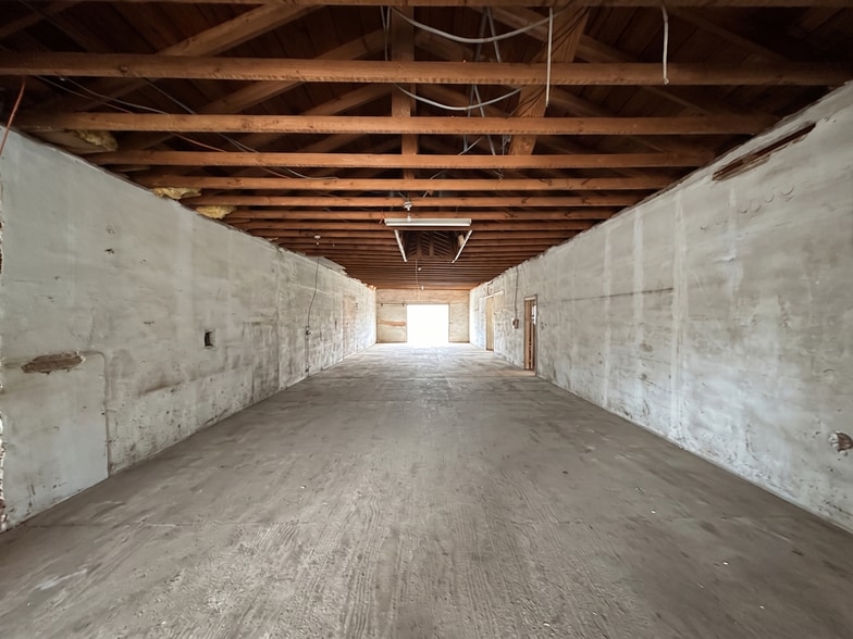 More Photos Of 1058 S Florida Ave, Lakeland Storefront Retail Office For Sale