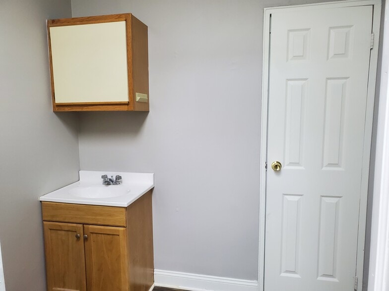 More Photos Of 8400 Bustleton Ave, Philadelphia Medical For Lease