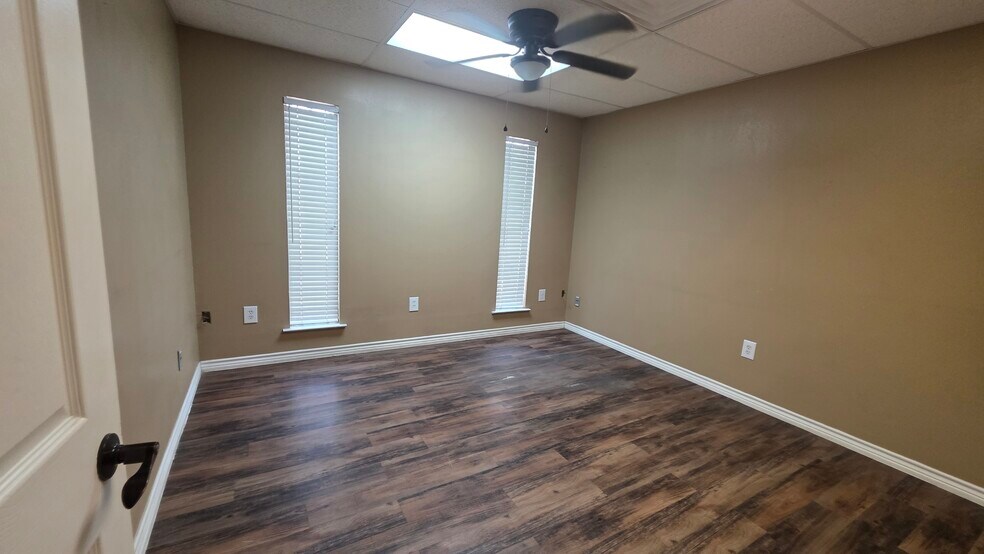 More Photos Of 3351 Westover Dr, Odessa Service For Sale