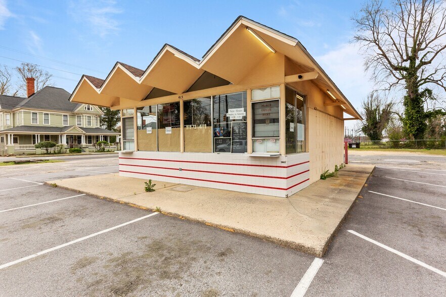 More Photos Of 415 S John St, Goldsboro Restaurant For Sale