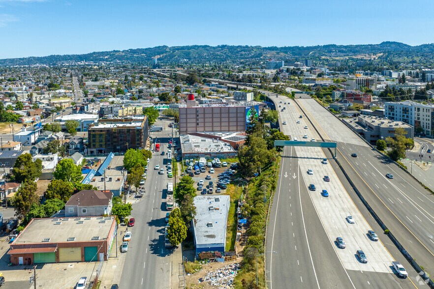 More Photos Of 2020 Brush St, Oakland Warehouse For Lease
