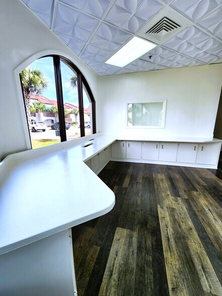 More Photos Of 8700-8730 Thomas Dr, Panama City Apartments For Lease