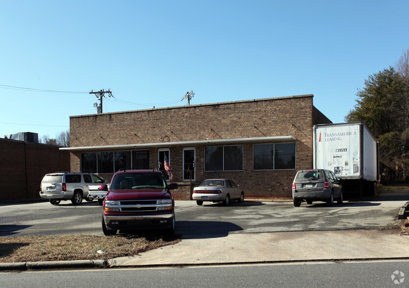 More Photos Of 112 S Walnut Cir, Greensboro Warehouse For Sale