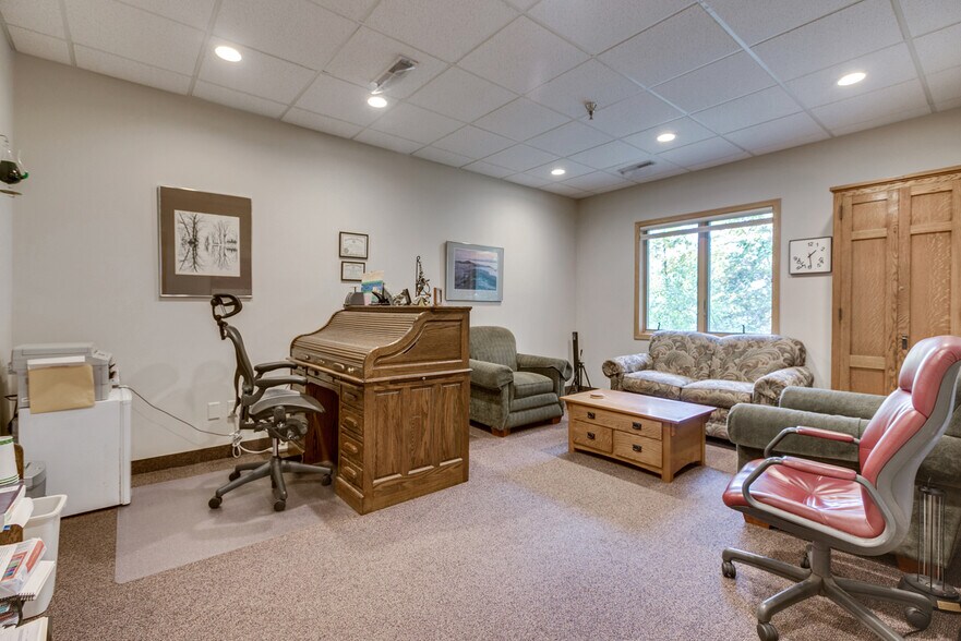 More Photos Of 2127 County Road D E, Maplewood Office For Sale