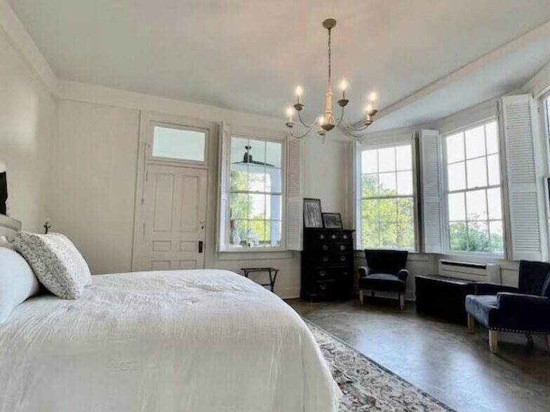More Photos Of 30 Lookout Rd, Asheville Lodge Meeting Hall For Sale