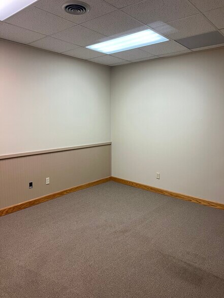 More Photos Of 210 McClellan St, Wausau Office For Lease