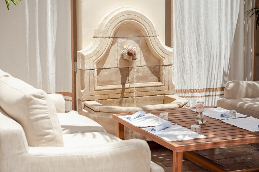 More Photos Of 1730 Western Ave, Los Angeles Hotel For Sale