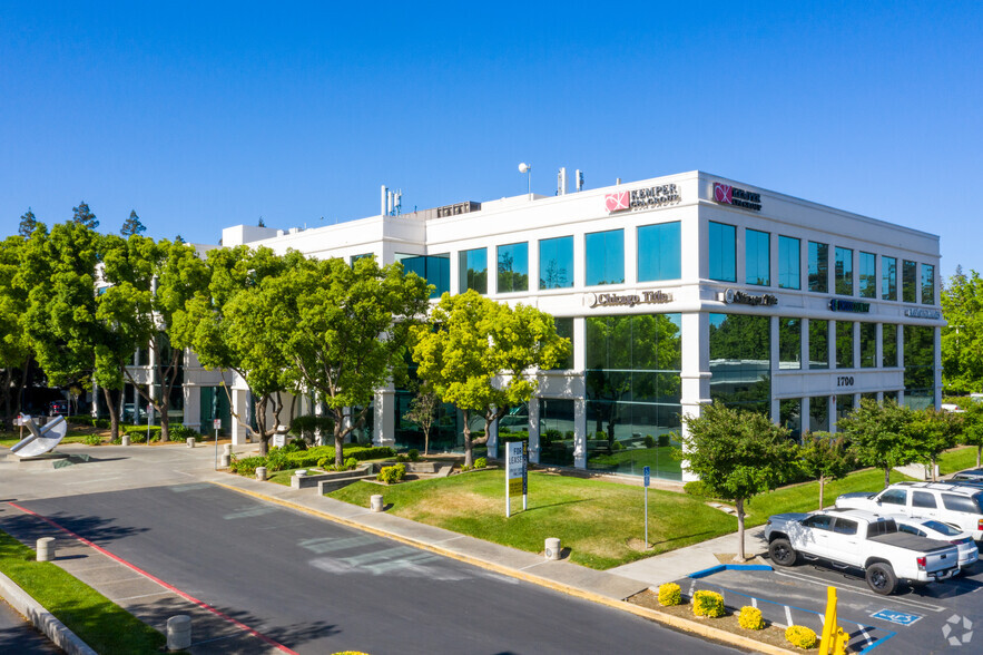 Primary Photo Of 1700 Standiford Ave, Modesto Office For Lease