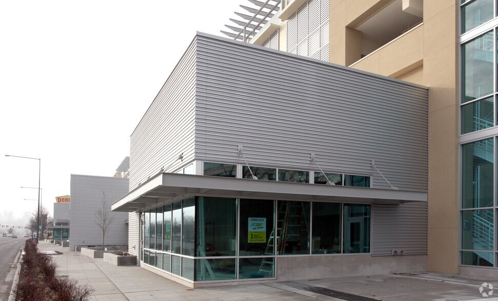 More Photos Of 18613 International Blvd, Seatac Restaurant For Lease