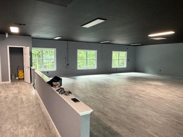 More Photos Of 1344 E Cobb Dr, Marietta Office For Lease