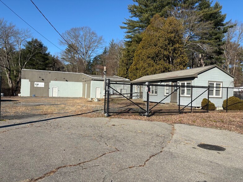 More Photos Of 201 Daniel Shays Hwy, Athol Flex For Sale