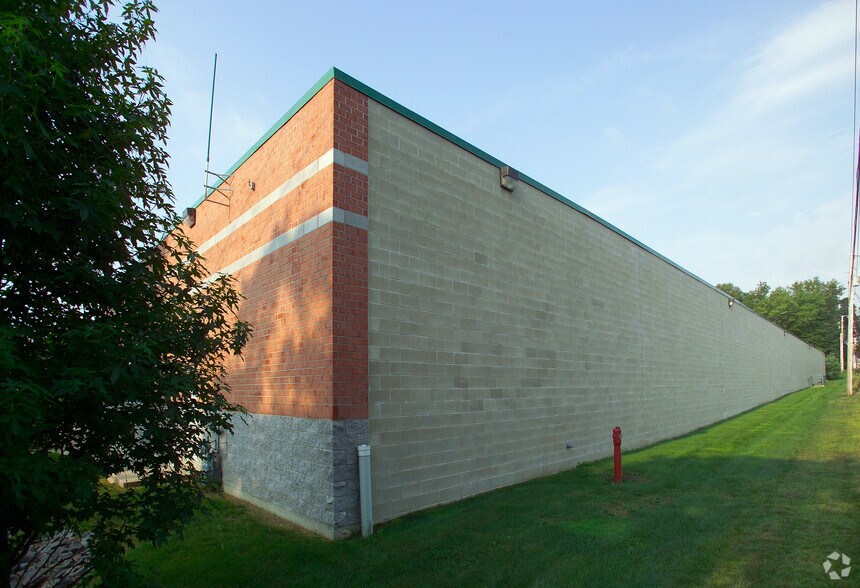 More Photos Of 15 Berkshire Rd, Mansfield Light Manufacturing For Lease