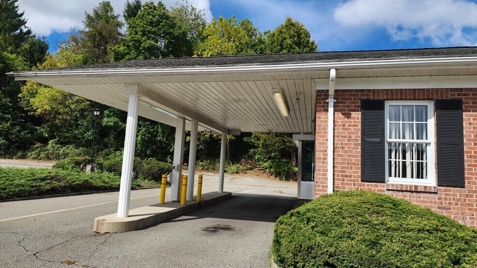 More Photos Of 430 State Route 10, Randolph Freestanding For Sale
