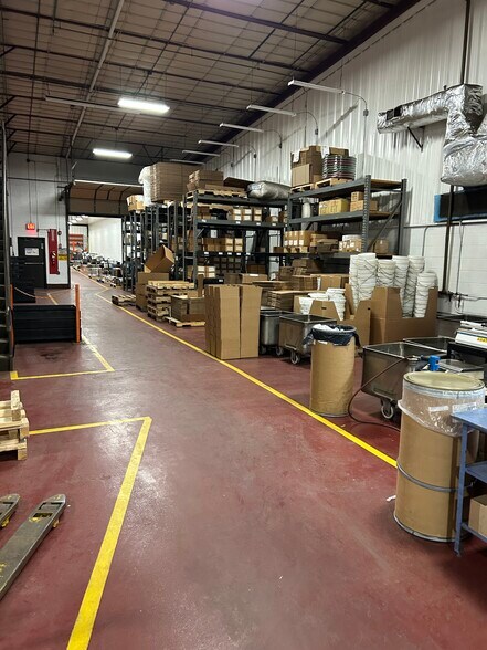 More Photos Of 600 Valley Rd, Hamburg Manufacturing For Sale