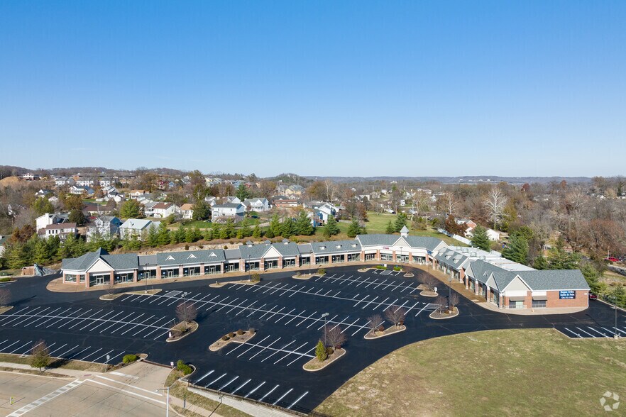 More Photos Of 405-419 Meramec Blvd, Eureka Unknown For Lease