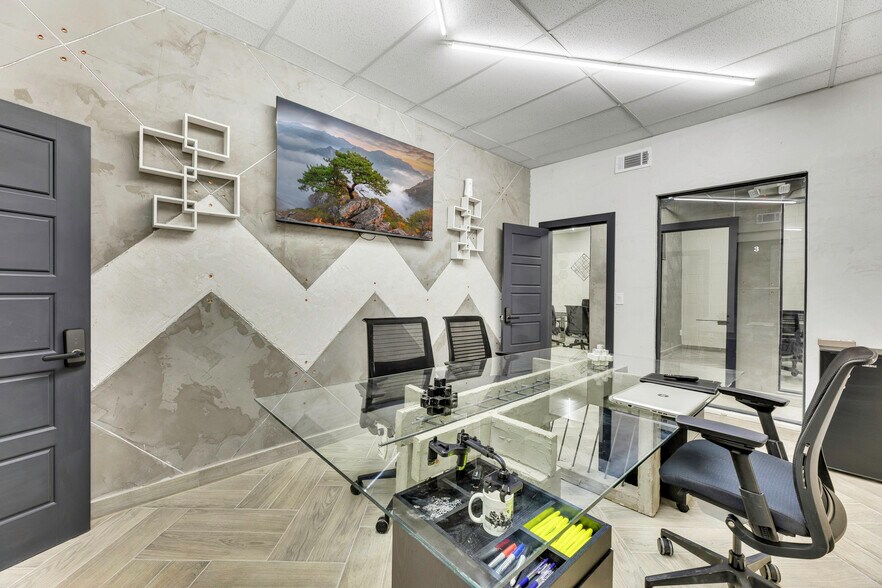 More Photos Of 1528 E Yandell Dr, El Paso Loft Creative Space For Sale