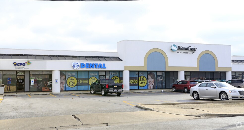 More Photos Of 4710 W 95th St, Oak Lawn Unknown For Lease